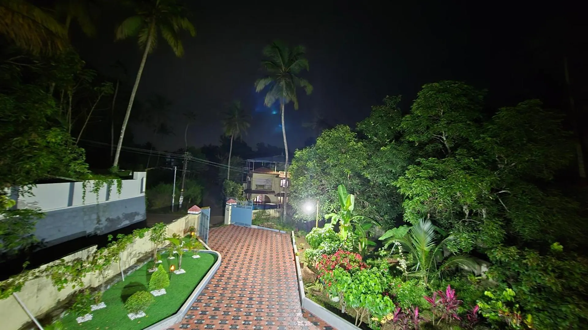 Surabhi-Nature Villa ,En Route Varkala,Jatayu,Attingal Thiruvananthapuram Inde